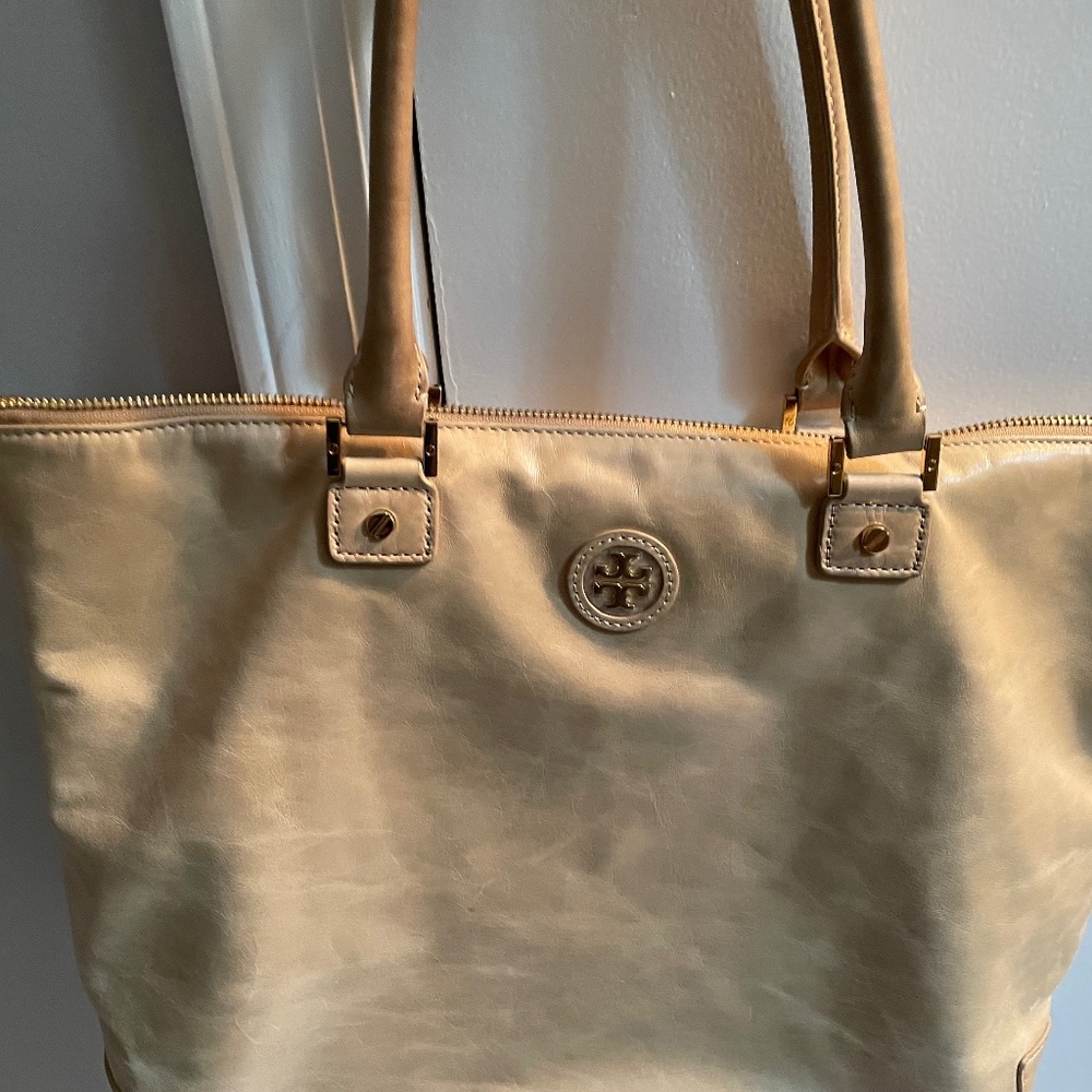 Gently used Tory Burch tote